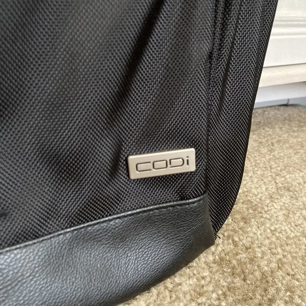 NWOT CODi Salvus 15.6